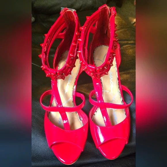 Jessica Simpson red studded patent leather Heels sz6.5M 36.5 - Picture 1 of 8
